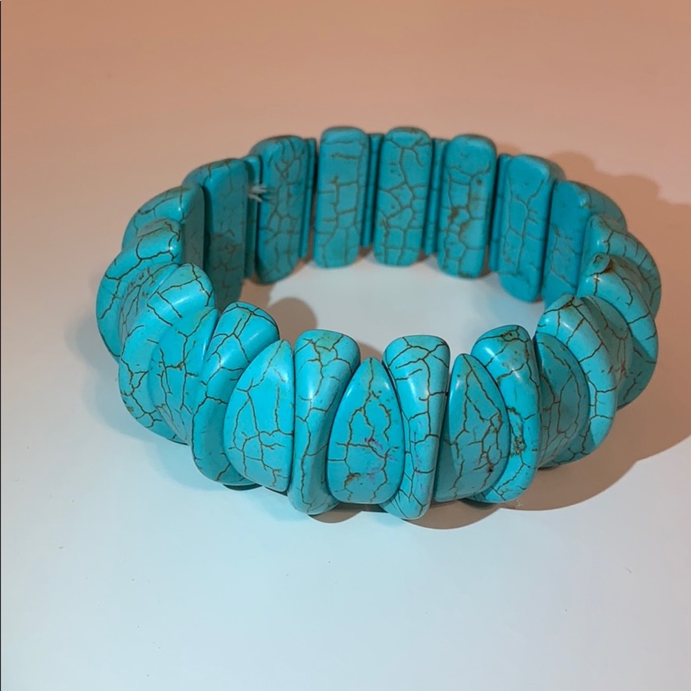 Chunky turquoise bracelet